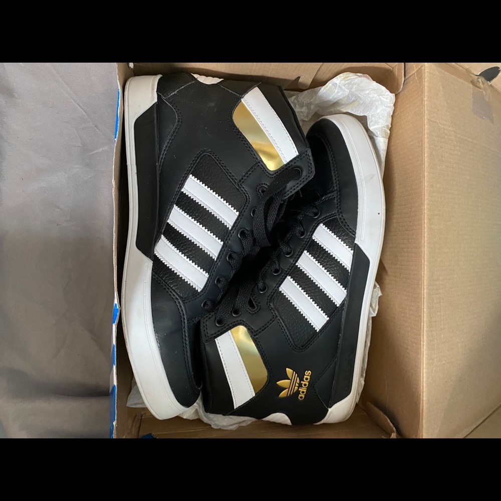 Adidas hard court HI